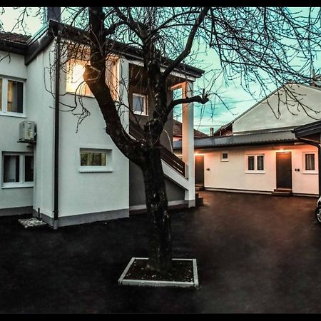 Polar Apartments Banja Luka Lpij מראה חיצוני תמונה